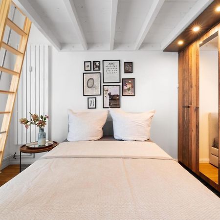 The Koburger Vh, Studio For Up To 4 With High Bed Берлин Екстериор снимка